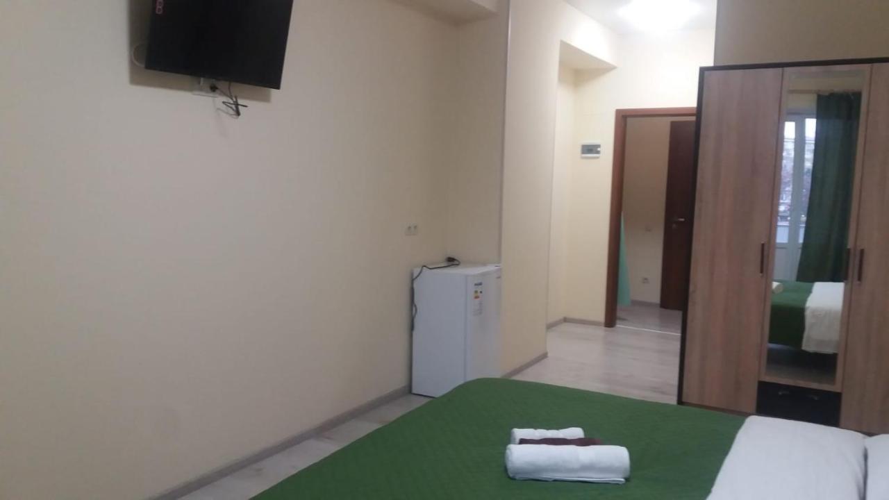 Central Studio 捷尔诺波尔 外观 照片